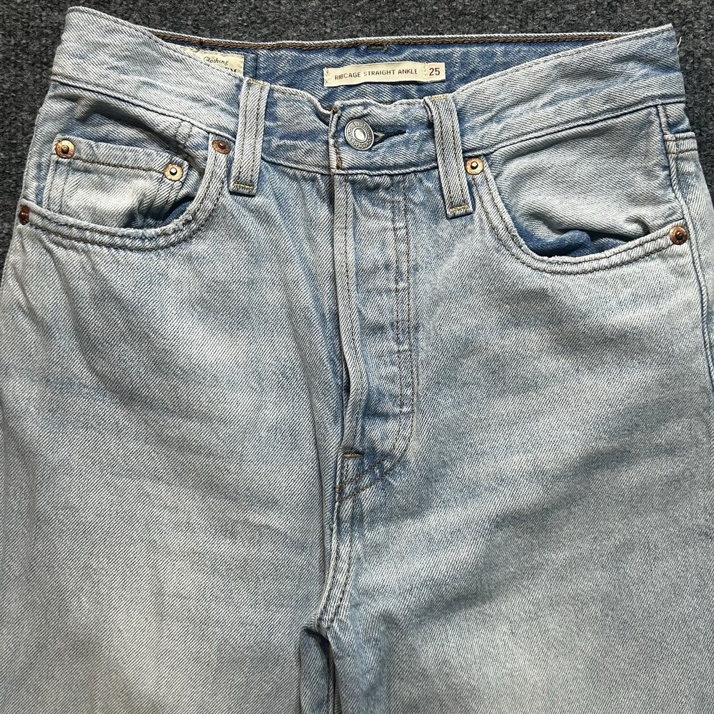 Levi's Premium Ribcage Straight Ankle Jeans 25x27 Light Wash Button Fly - Picture 8 of 10